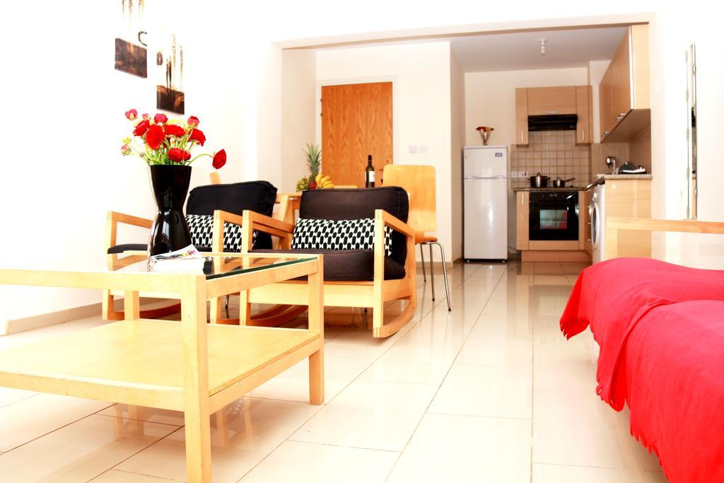 Photothea Apartments Protaras Exterior photo